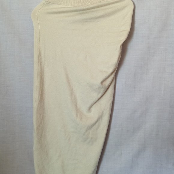 Express Ultra Soft Cardigan and Skirt, Color: Swan, Size: S - Picture 3 of 4